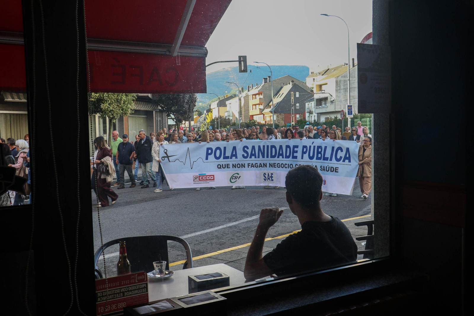 Galería | O Barco salió a la calle para pedir mejoras en sanidad