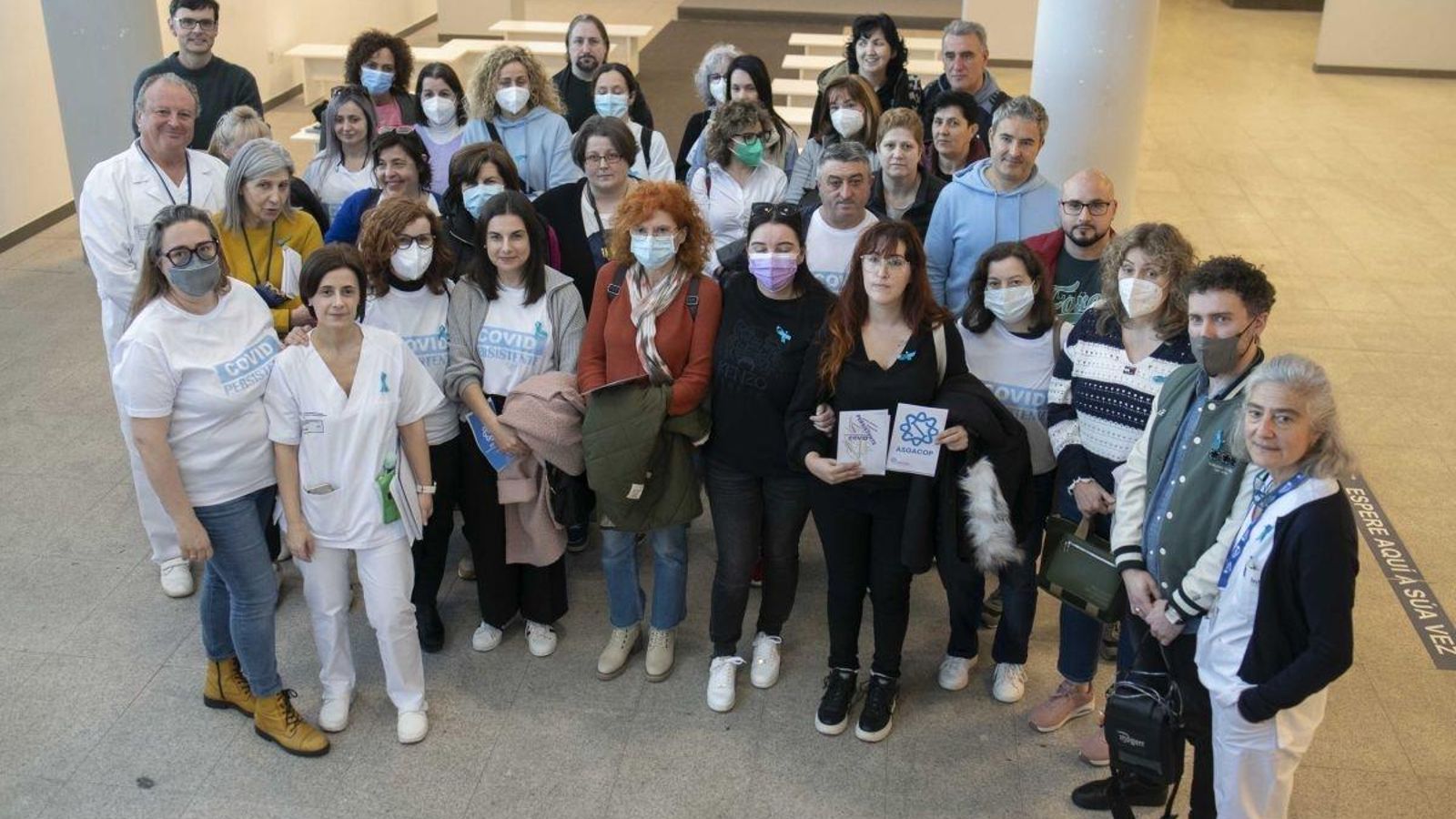 Algunos de los enfermos de covid persistente presentes en la charla de ayer