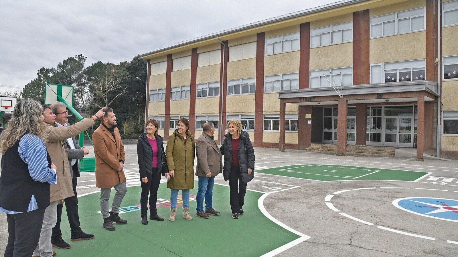 Visita de Manuel Pardo, delegado territorial de la Xunta de Galicia, ao CEIP de Castrelo De Miño.