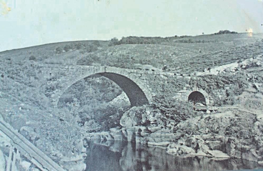 Aspecto que presenta el Puente Pedriña.