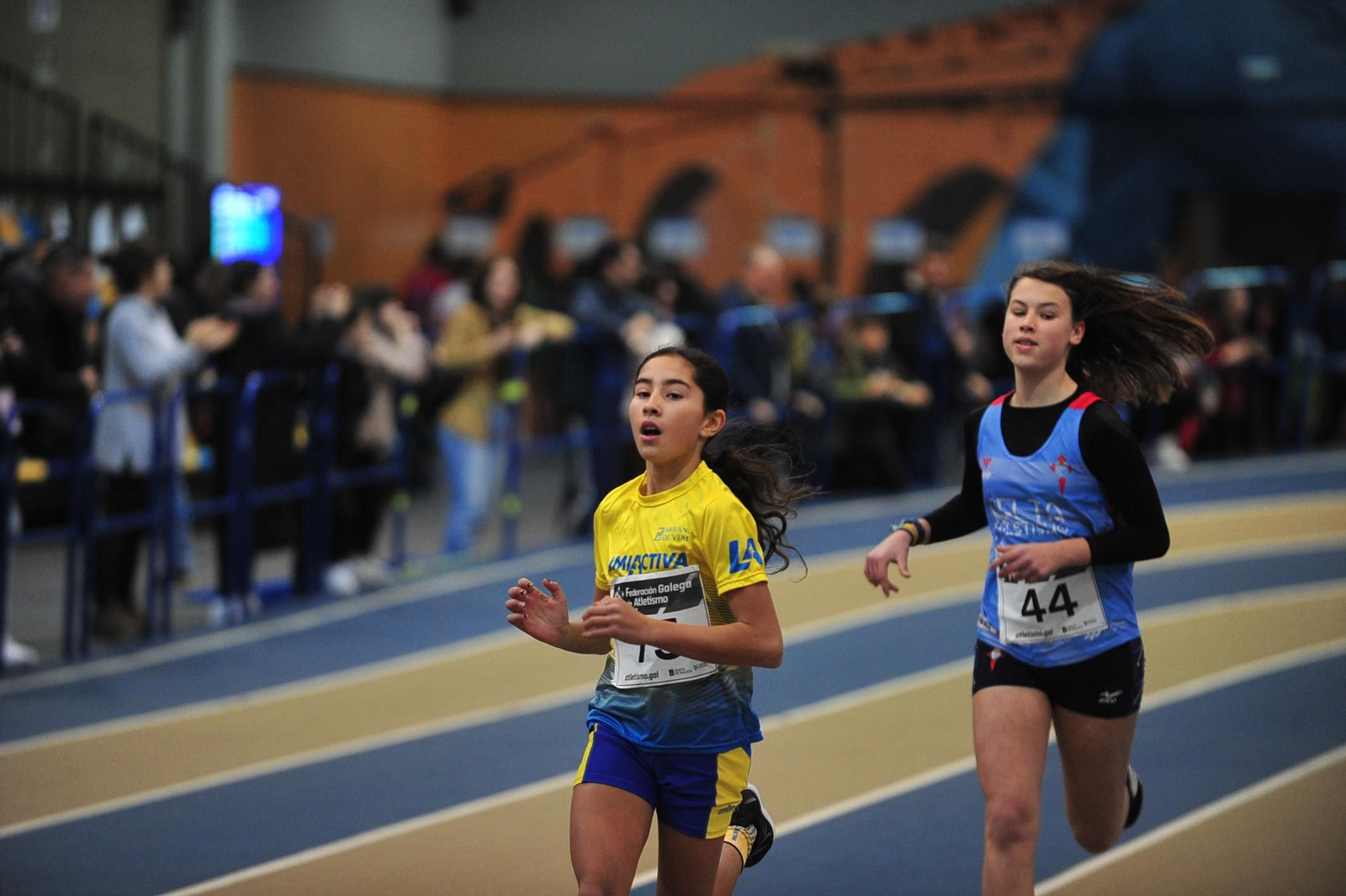 Galería | El Atletismo Sub-23 gallego disfruta en Expourense