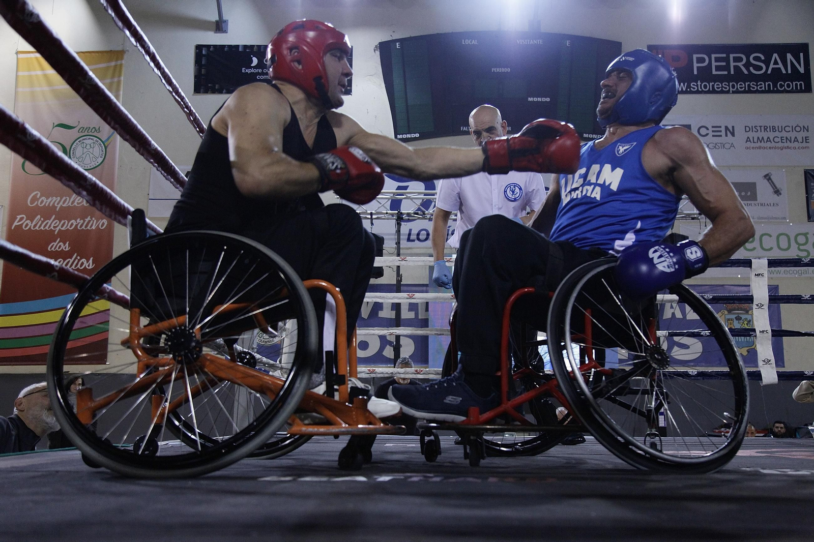 Galería | El boxeo vive una velada espectacular en la vuelta de Simón González a un ring
