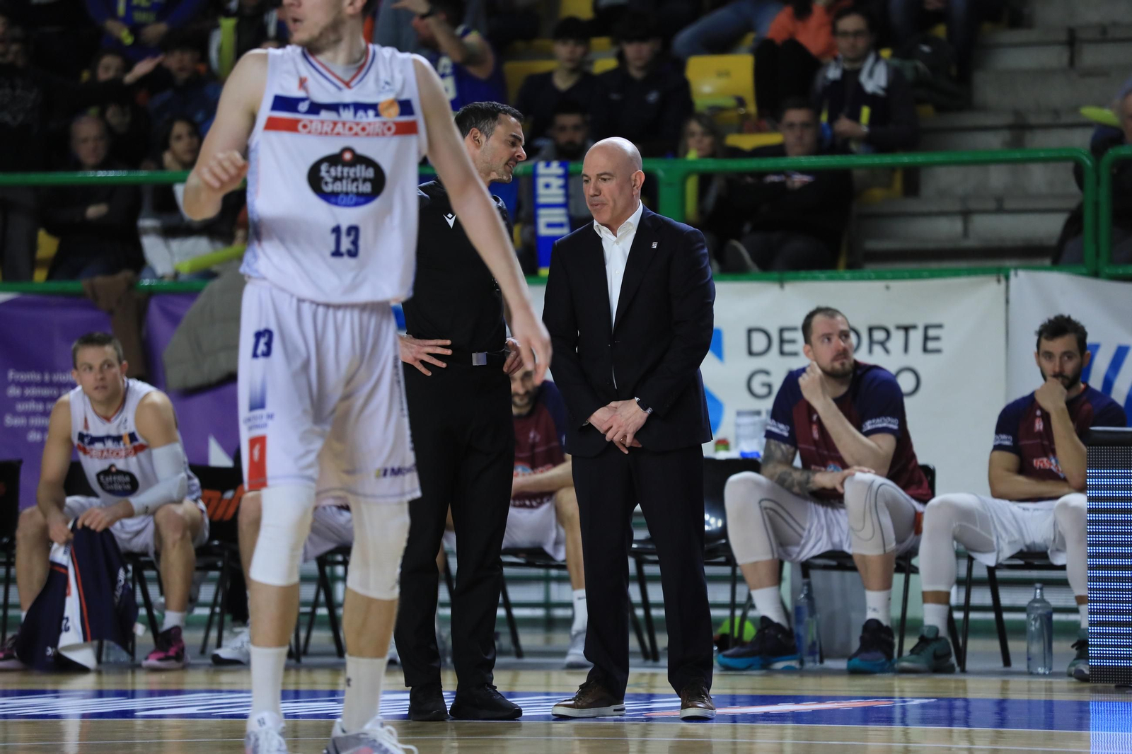 Galería | El Pazo, a reventar para el derbi COB-Obradoiro