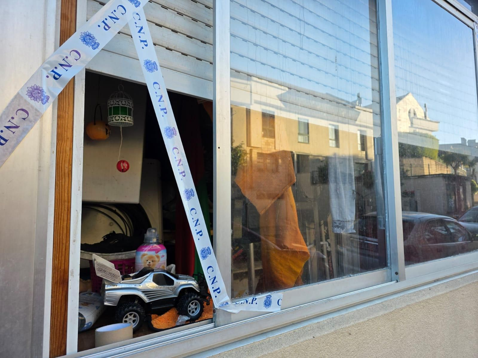 El incendio se originó en el salón de la vivienda de la calle Río de Quintas, en A Coruña.