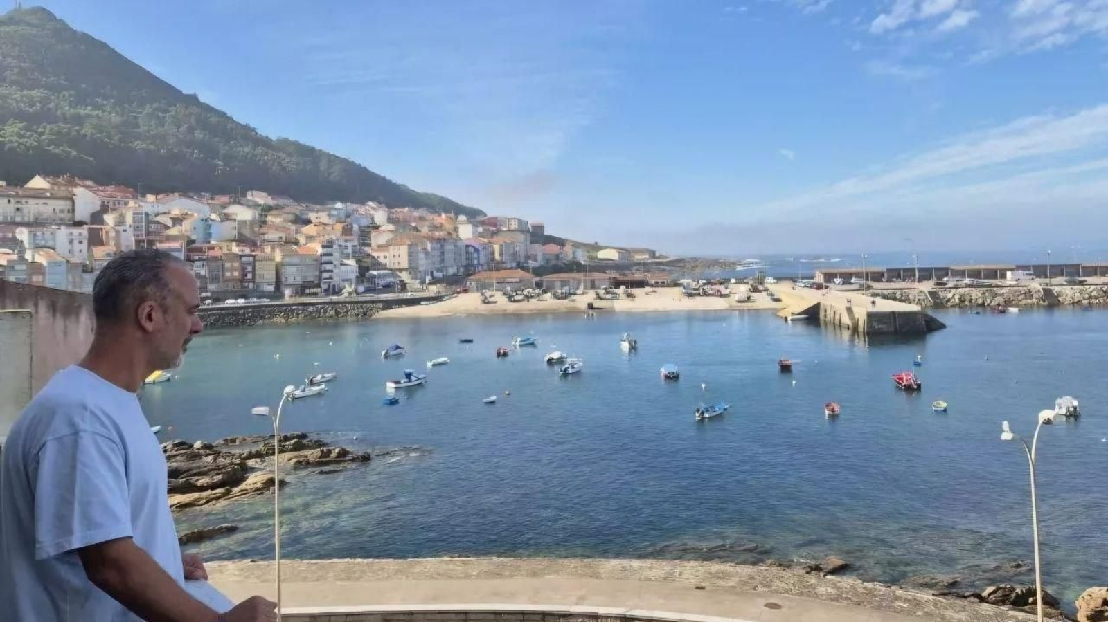 Javier Gutiérrez en A Guarda. // Instagram (@javiergutierrezoficial)