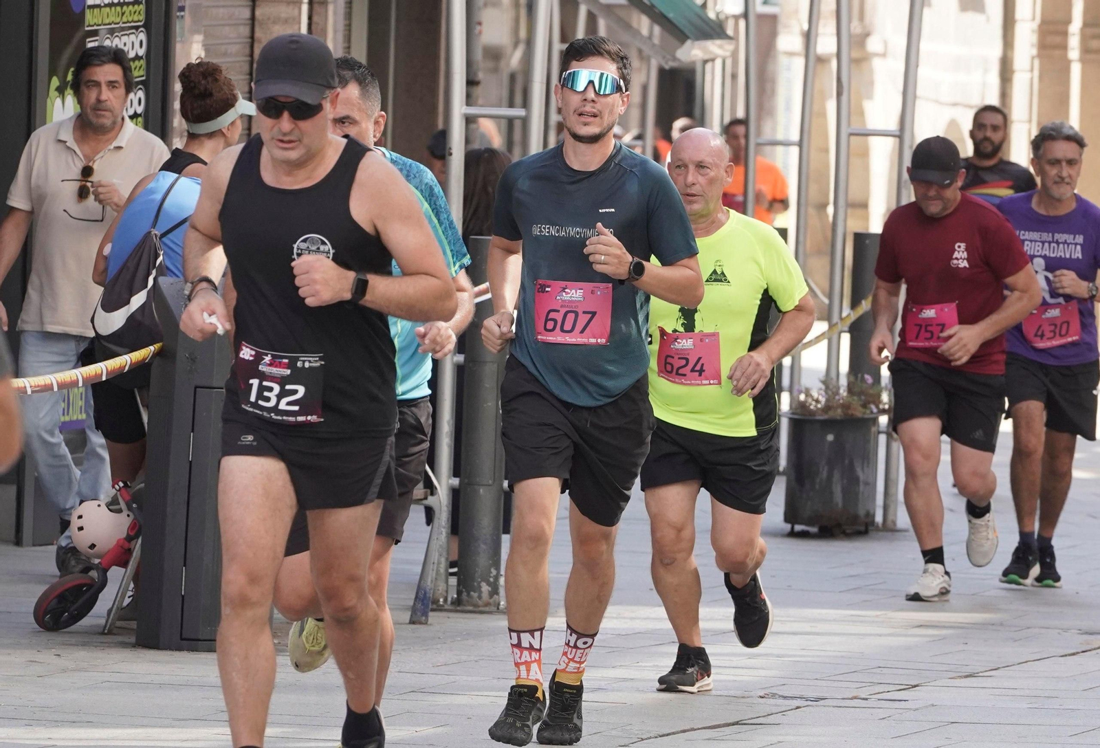 Galería | O Porriño une deporte y trabajo en una carrera multitudinaria