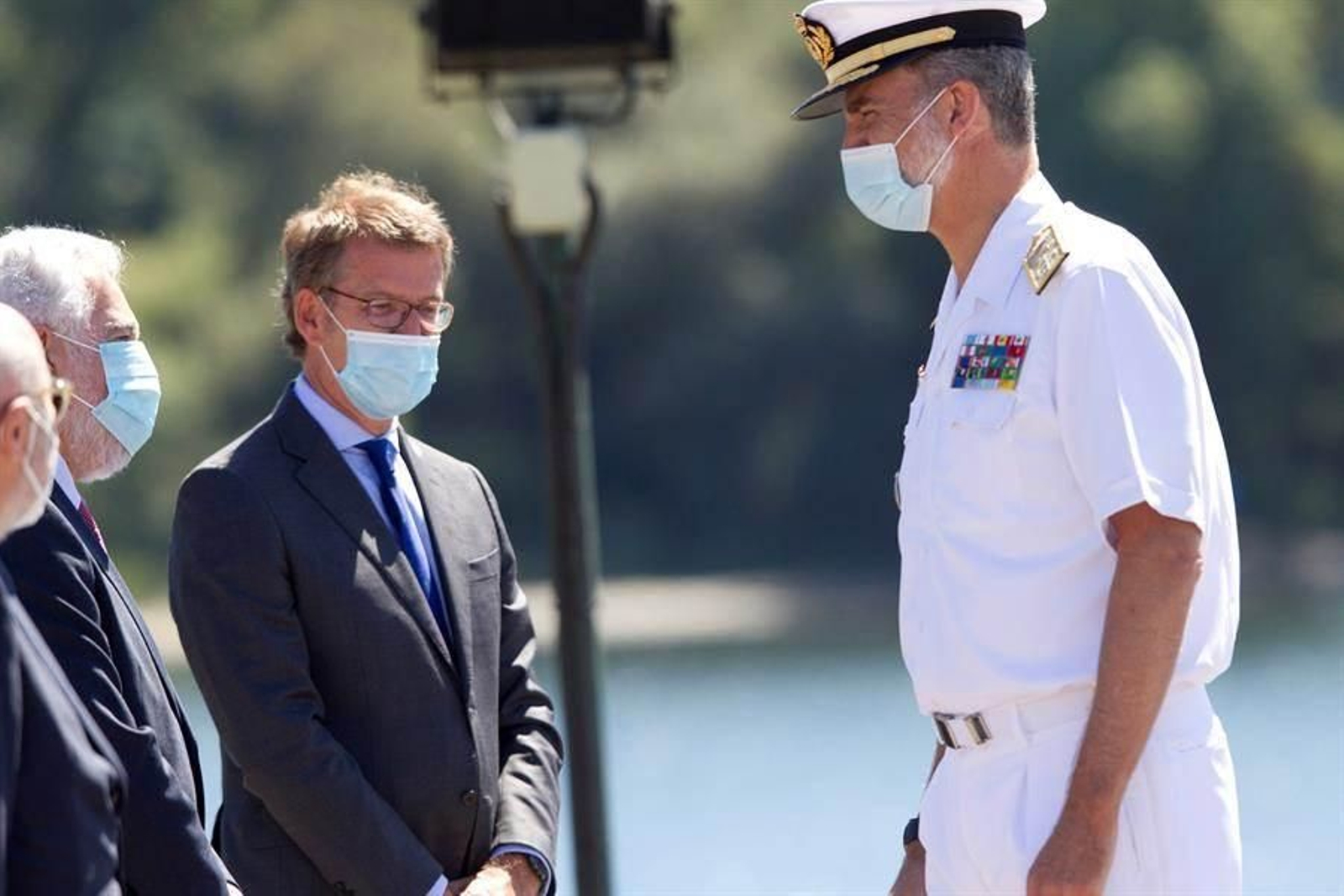 Tui recibe con aplausos al Rey en su visita a Comandancia Naval del Miño 11