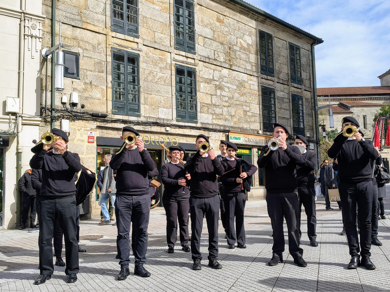 La Banda de la Cofradía Nuestro Padre Jesús con la Cruz a Cuestas este sábado en La Peregrina.