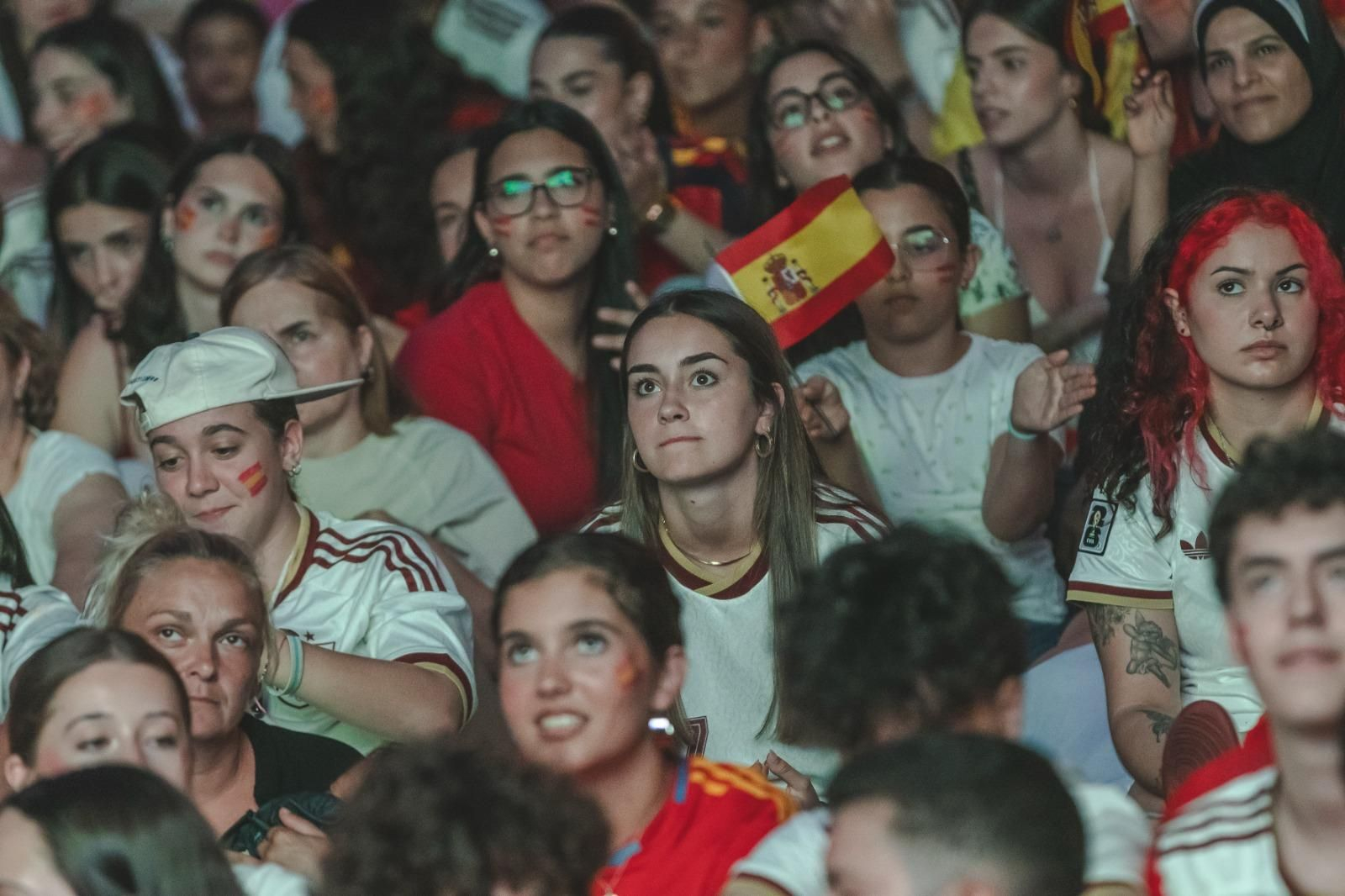 Galería | La ilusión por España en la semifinal tiñe de rojo la provincia de Ourense, en fotos