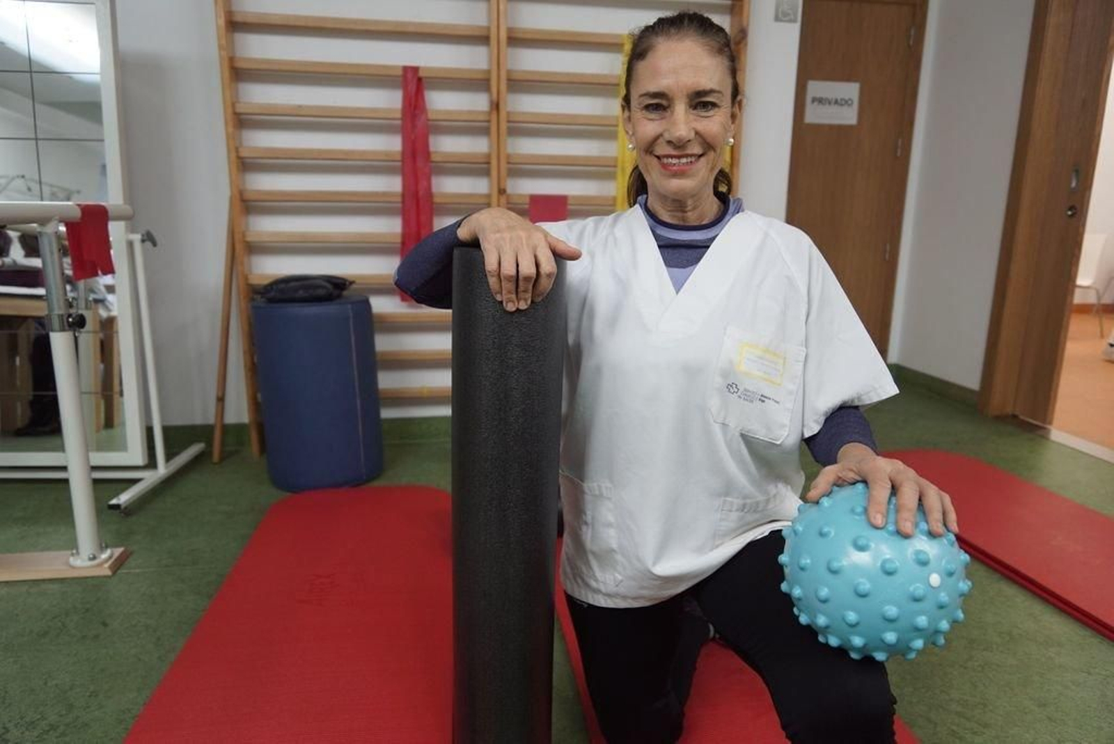 La fisioterapeuta del centro de salud de Navia Rosario Gonda.