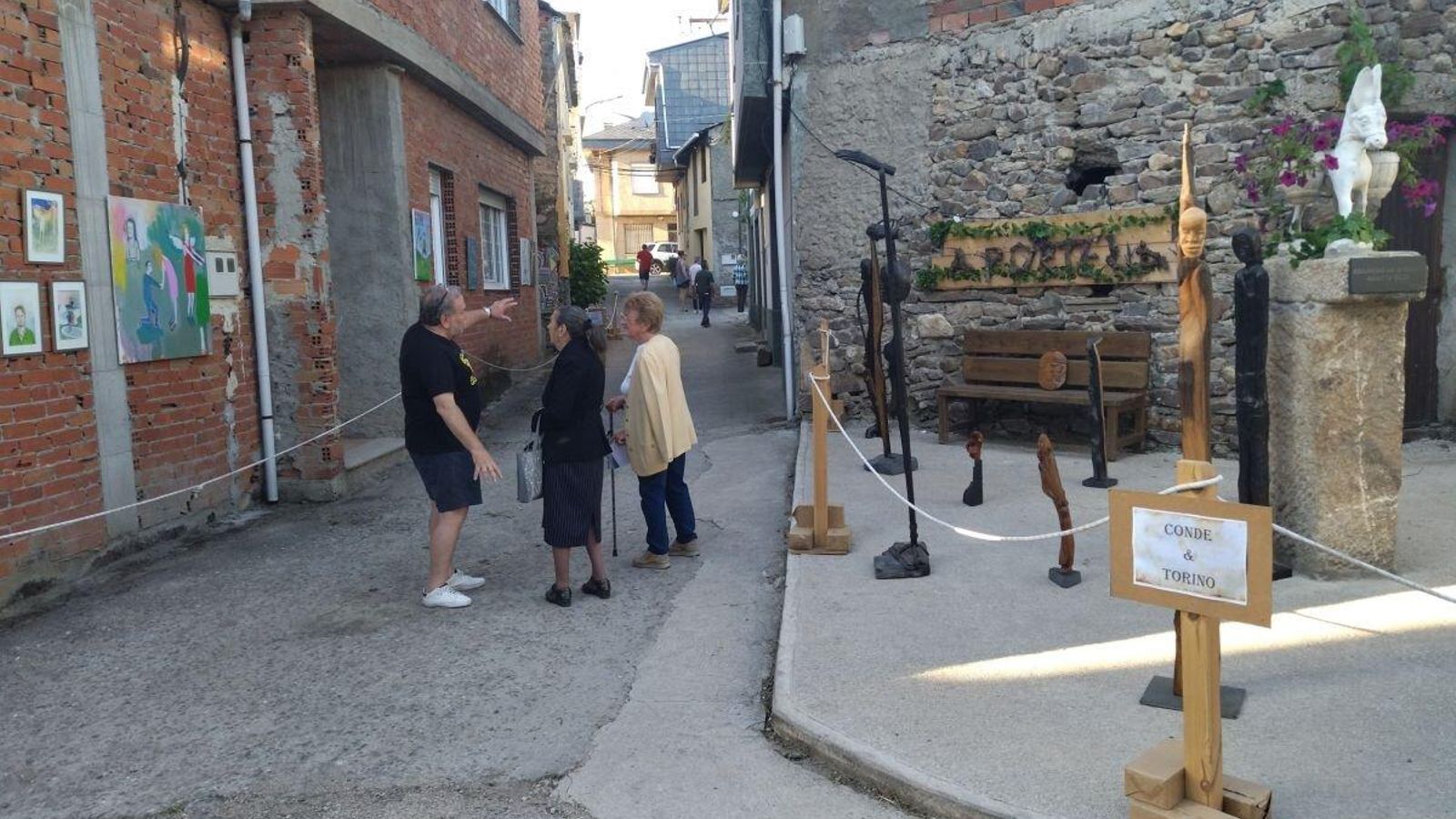 Exposición Arte no Rural, en Portela de Portomourisco (Petín).