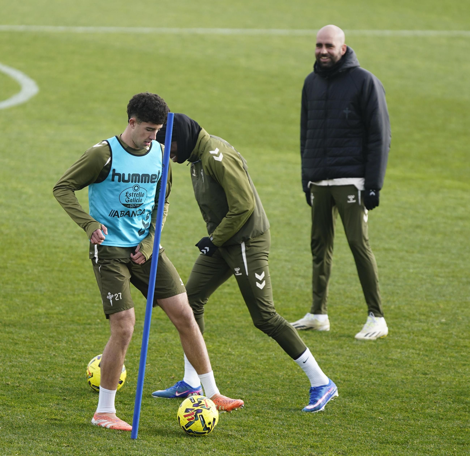 El canterano Hugo Burcio se estrena en una convocatoria liguera del primer equipo.