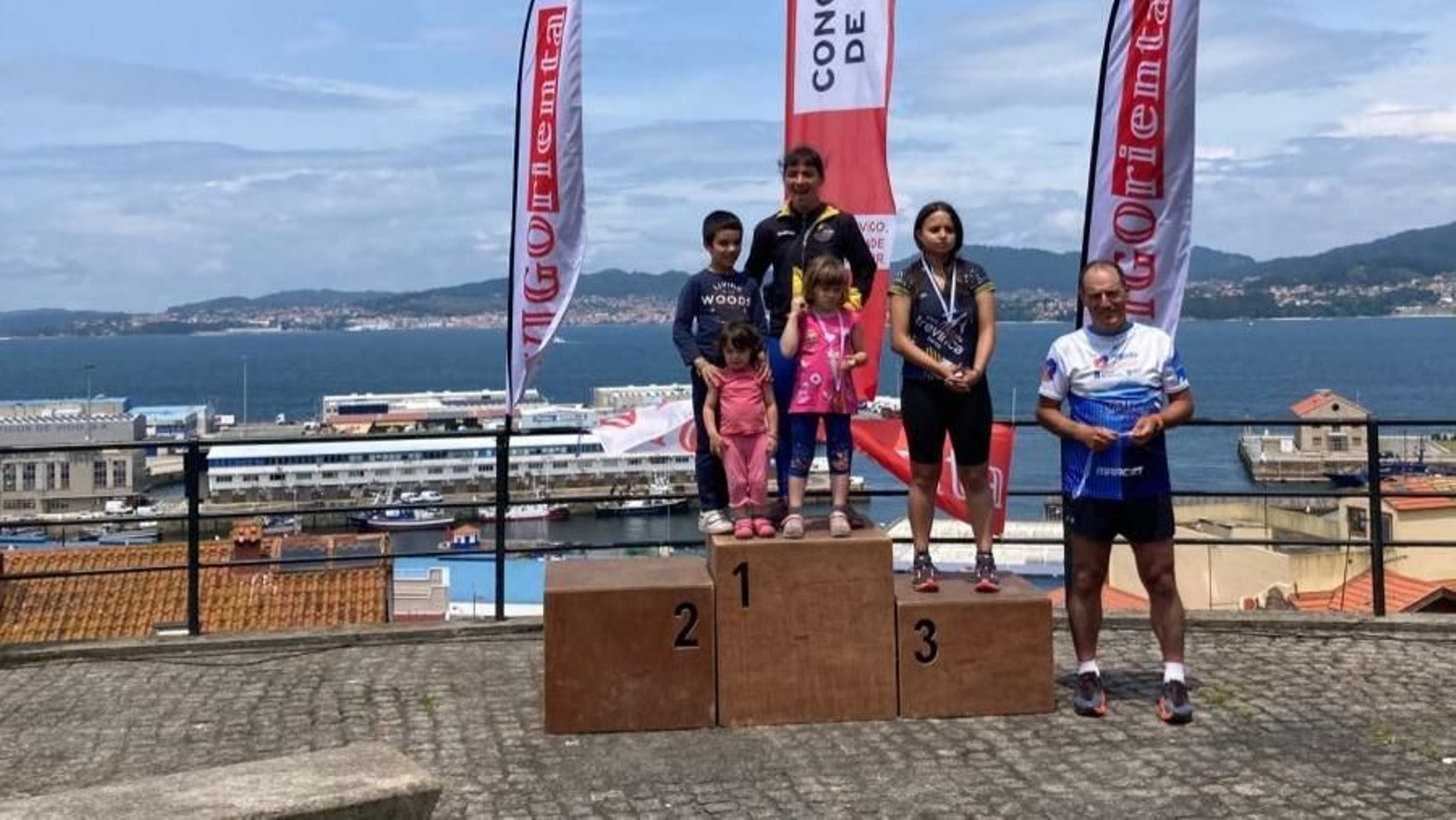 Mailén Aller, en el podio en Vigo.