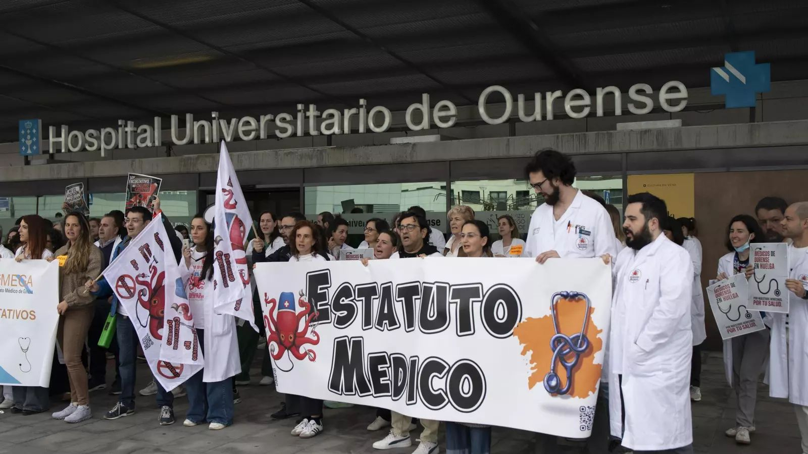 Huelga médica en el CHUO.
