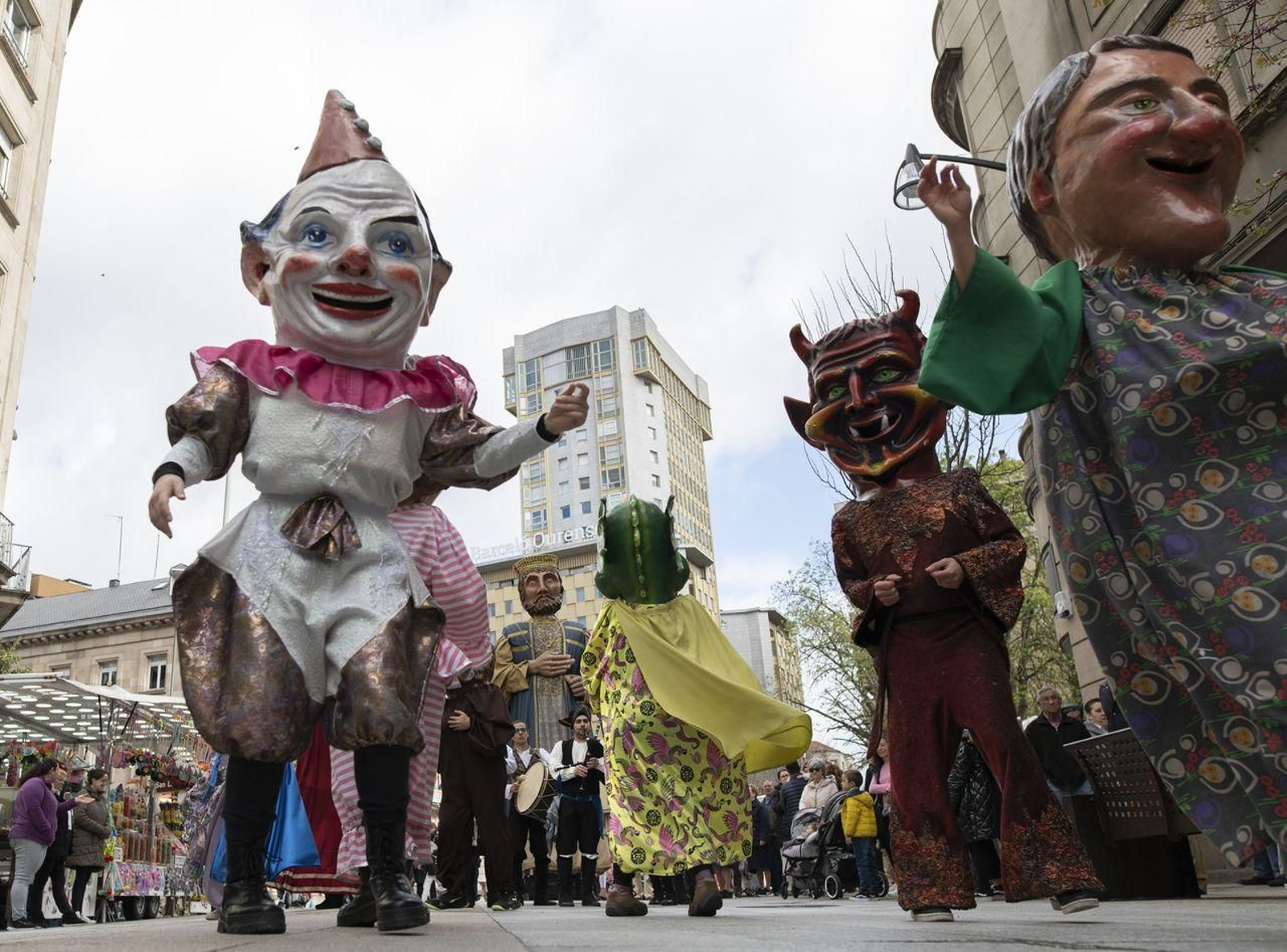Gigantes y cabezudos