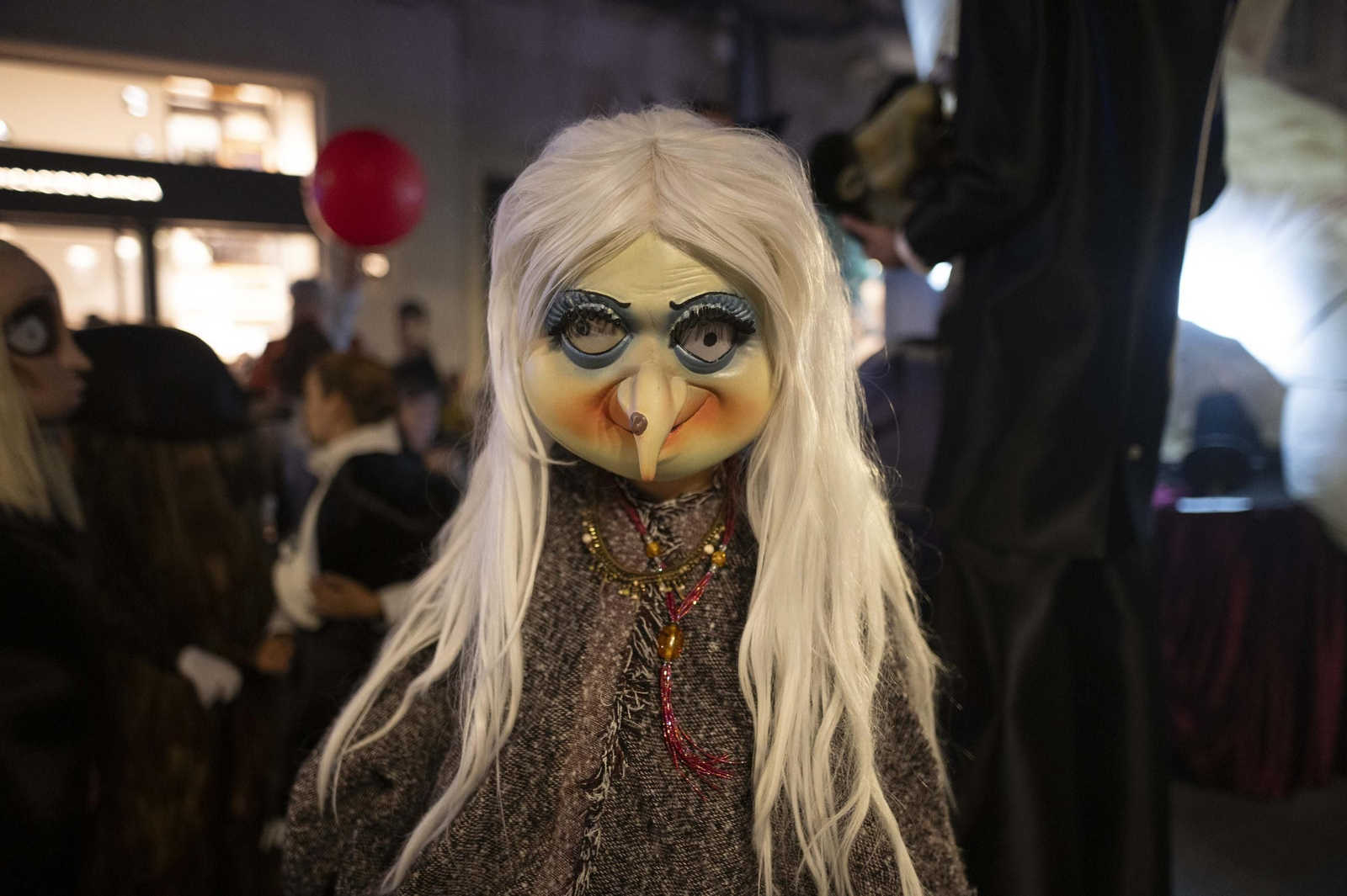Galería | Ourense se transforma en una ciudad de miedo para celebrar Samaín