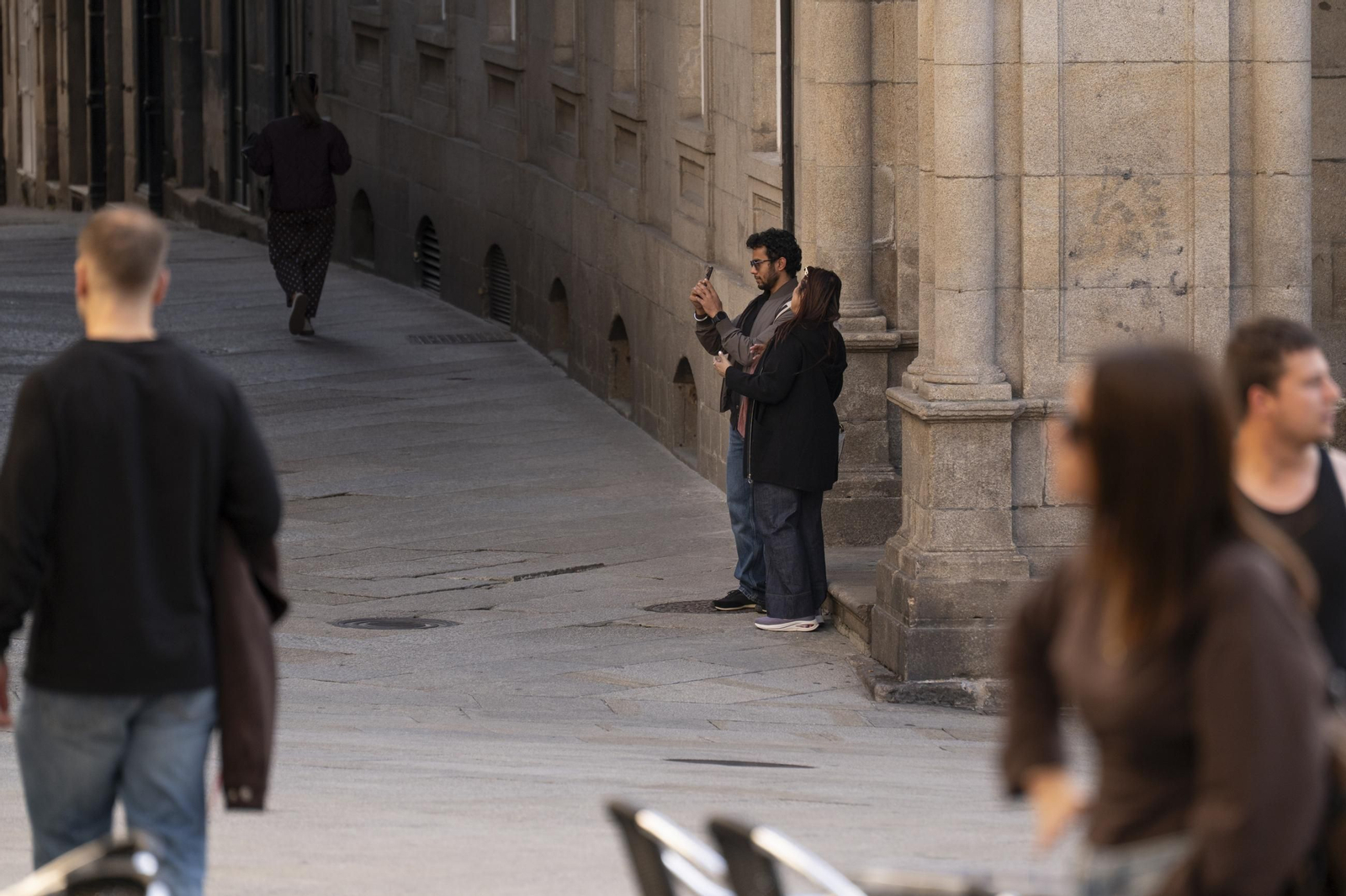 Galería | Sol, turistas y mucho ambiente en la ciudad de Ourense, en fotos