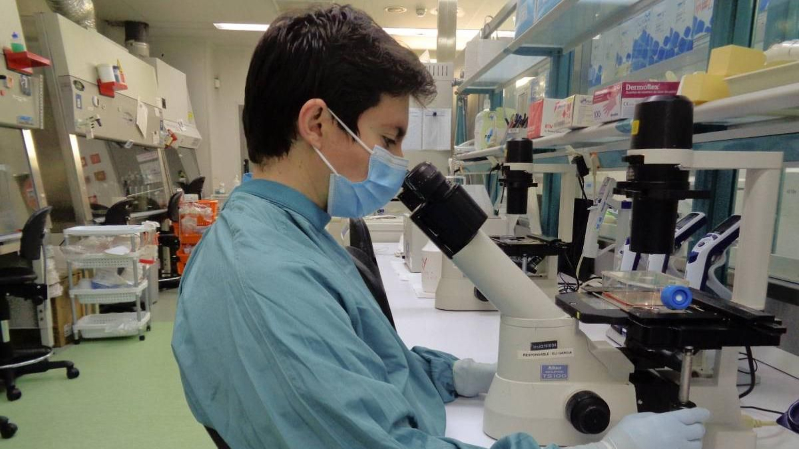 El investigador Edwards Pradenas, coautor del estudio sobre anticuerpos.