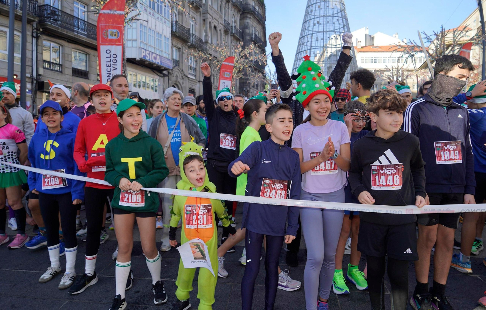 Galería | Disfraces y atletismo en la San Silvestre de Vigo 2025