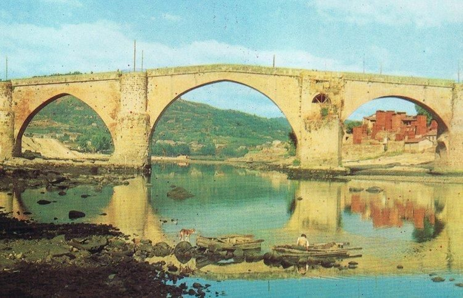 A Ponte Vella en una imagen del Ministerio de Información y Turismo de 1966.