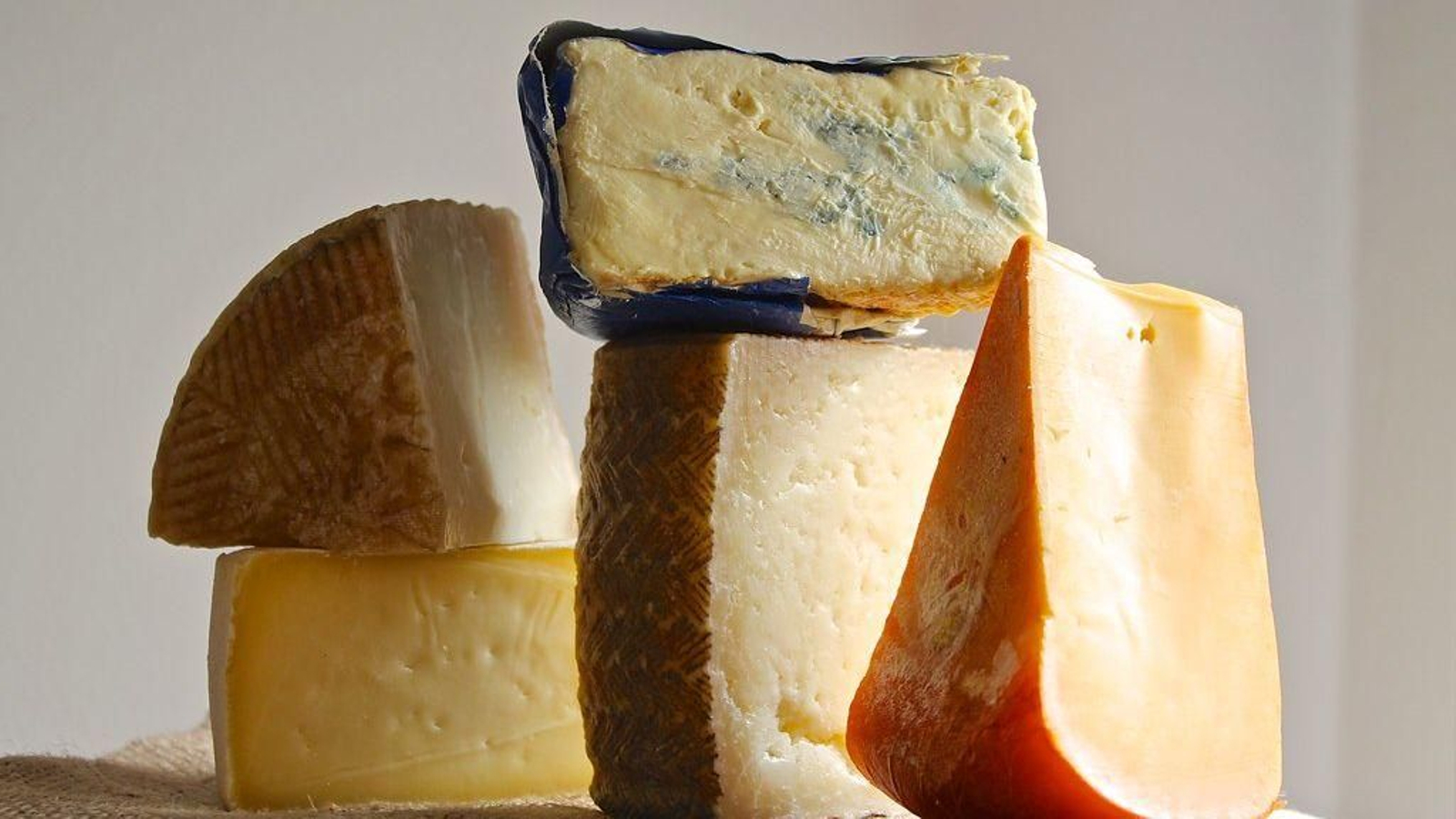 Imagen de archivo de unos quesos