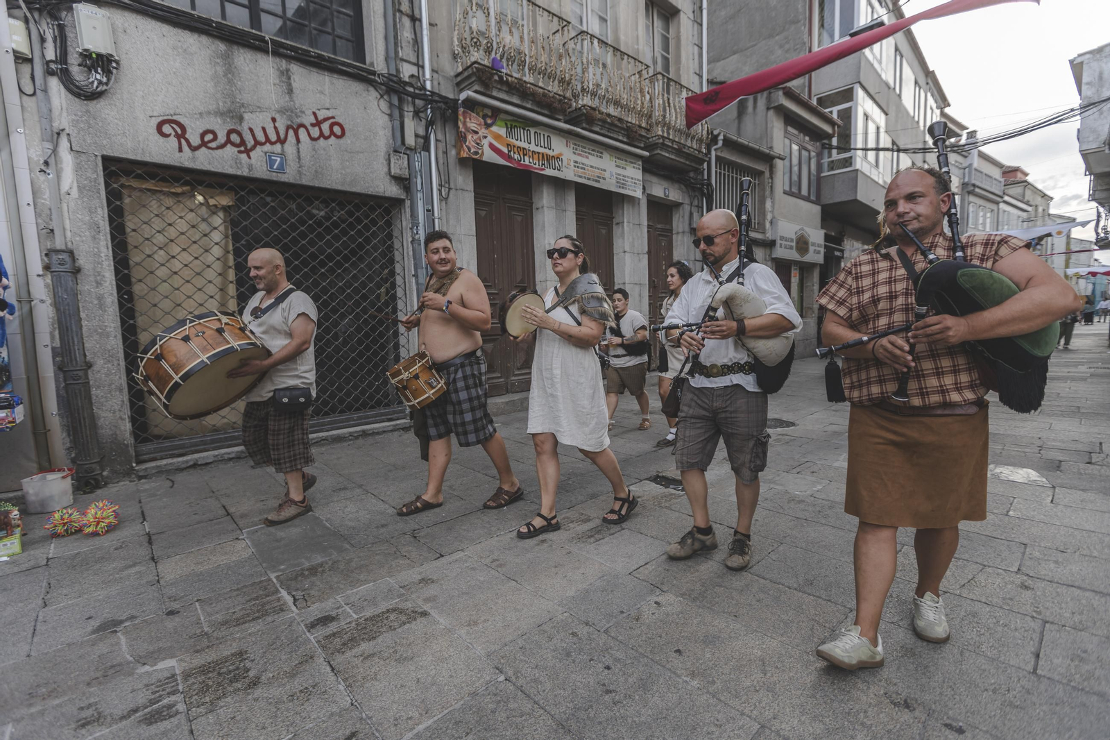 Galería | La Festa do Esquecemento rinde homenaje a sus grupos pioneros