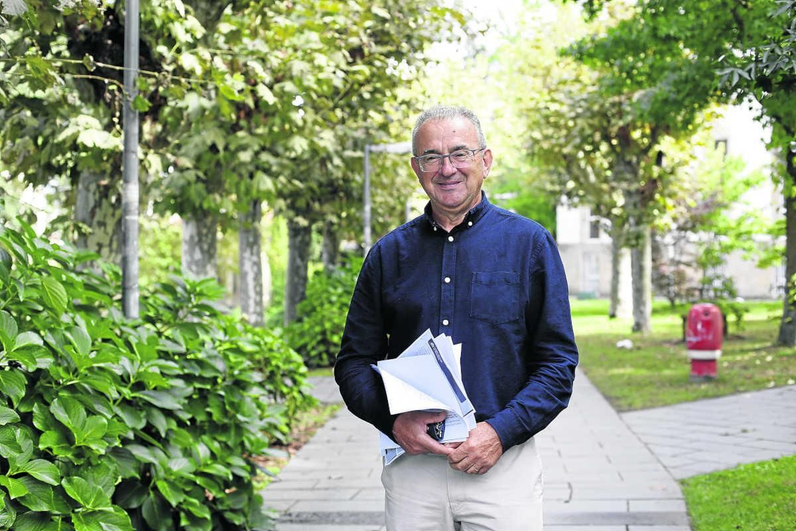 Xosé Manuel Cid: "A administración non fai moito; anuncia o xacobeo, pero non o centenario da xeración nós"