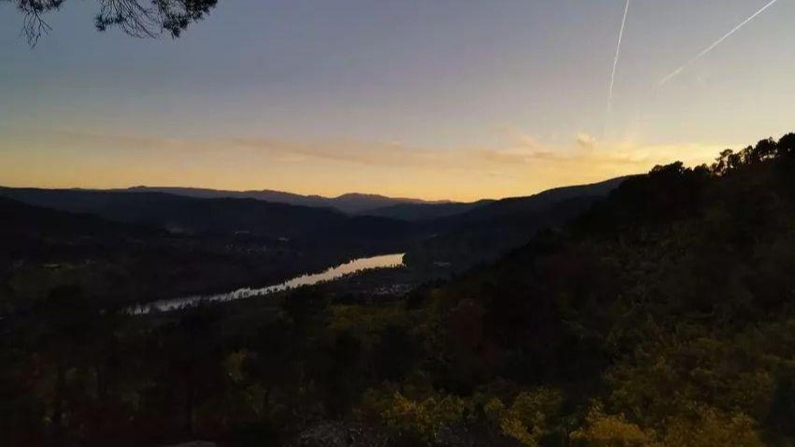 Atardecer en A Franqueirán (Ribadavia).
