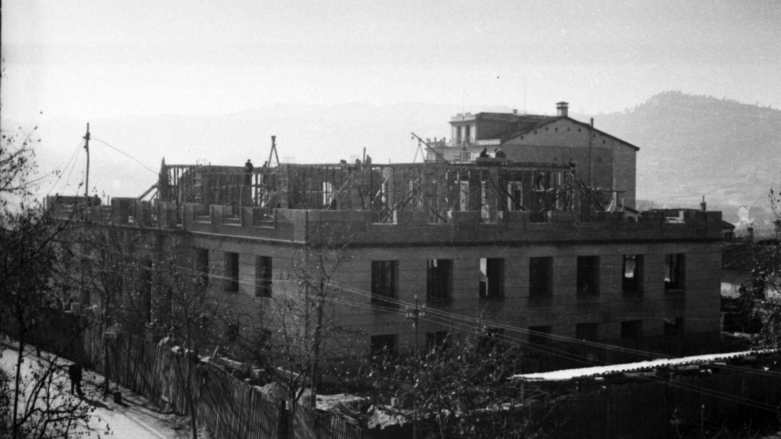 Construcción del que fue Gobierno Civil, hoy Subdelegación, del Gobierno.