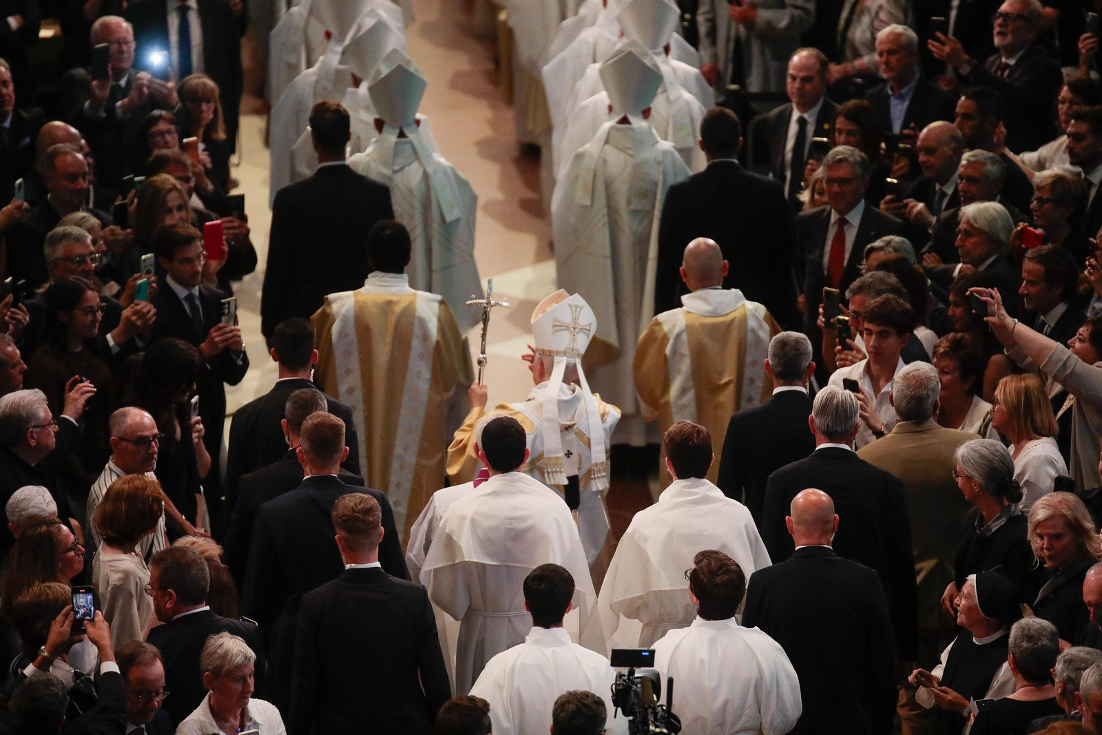 Galería | El papa León XIV se despide de Barcelona: misa y bendición en la Sagrada Familia