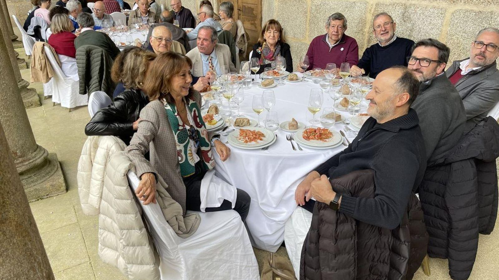 Xantar do día da presentación do libro de “Leiro. Casas e xentes”.