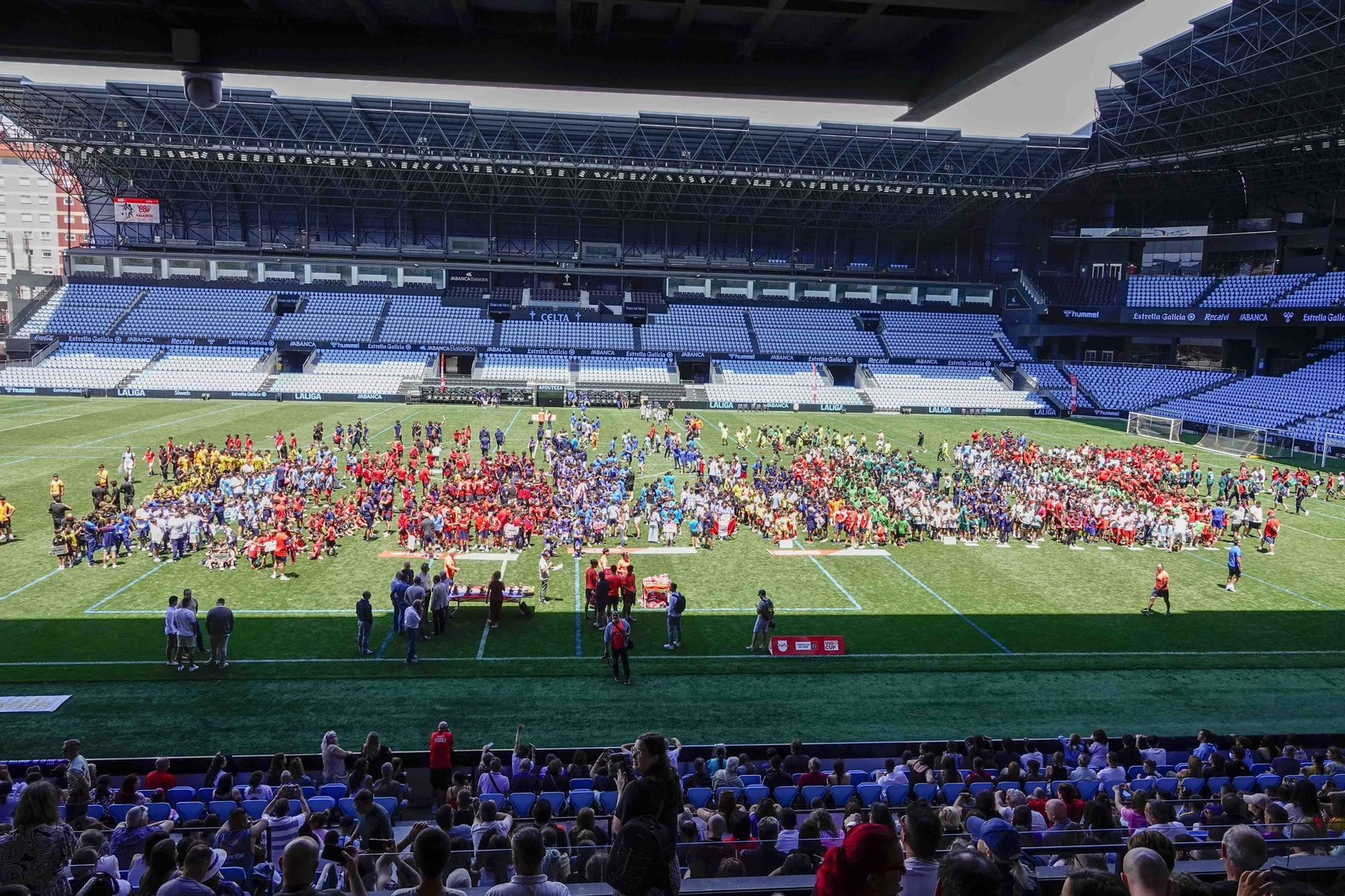 Galería | Balaídos despide la Vigo Cup con el acto de clausura y entrega de medallas