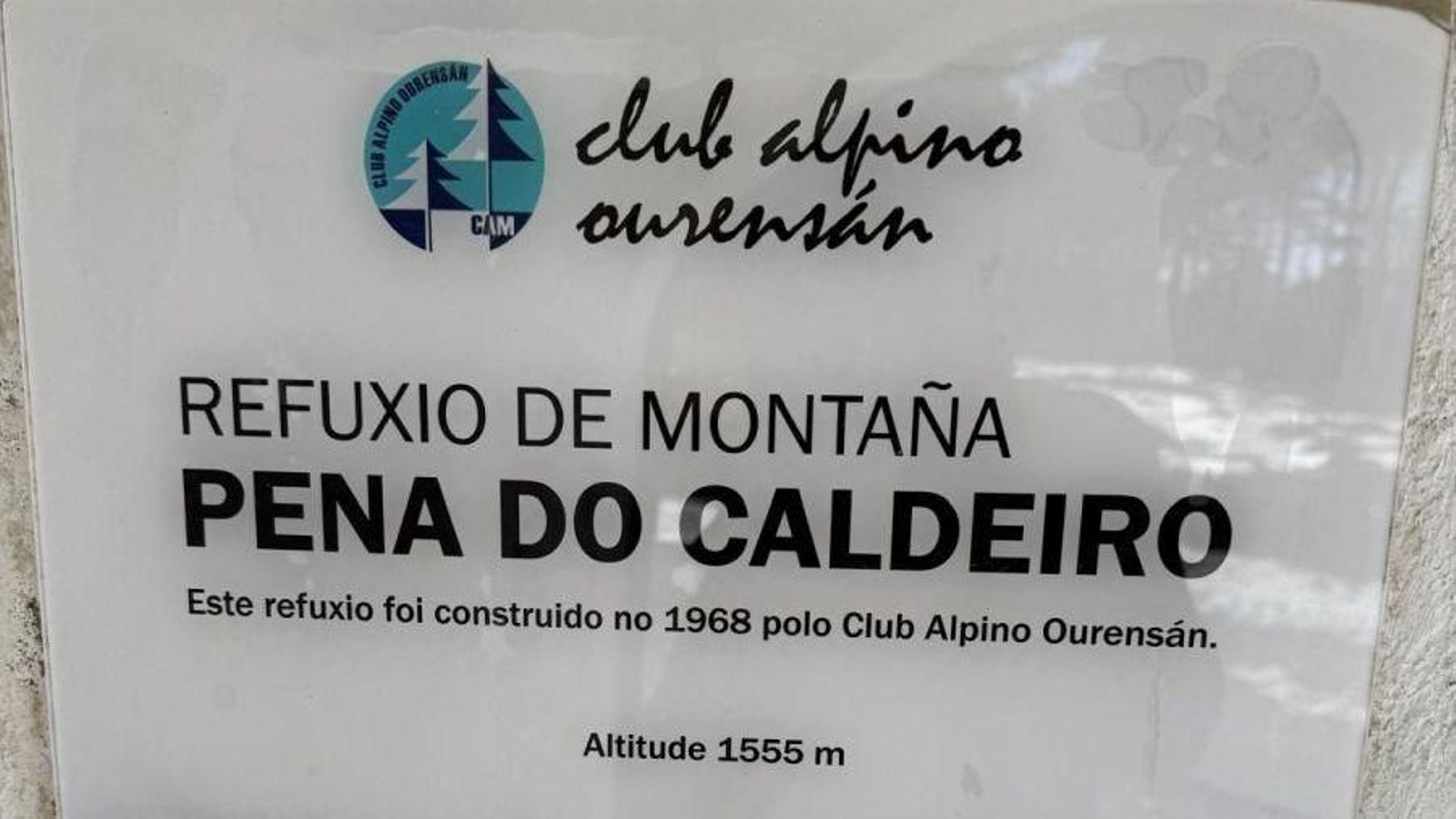 Cartel del Club Alpino Manzaneda