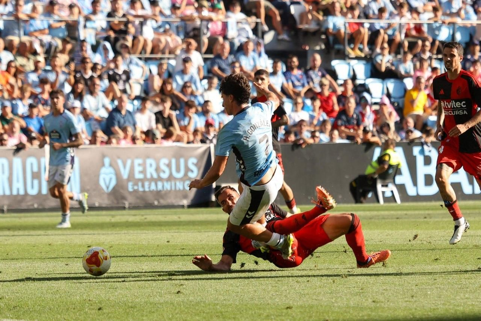 Galería | El Celta Fortuna golea a la Ponferradina y sube a Segunda División