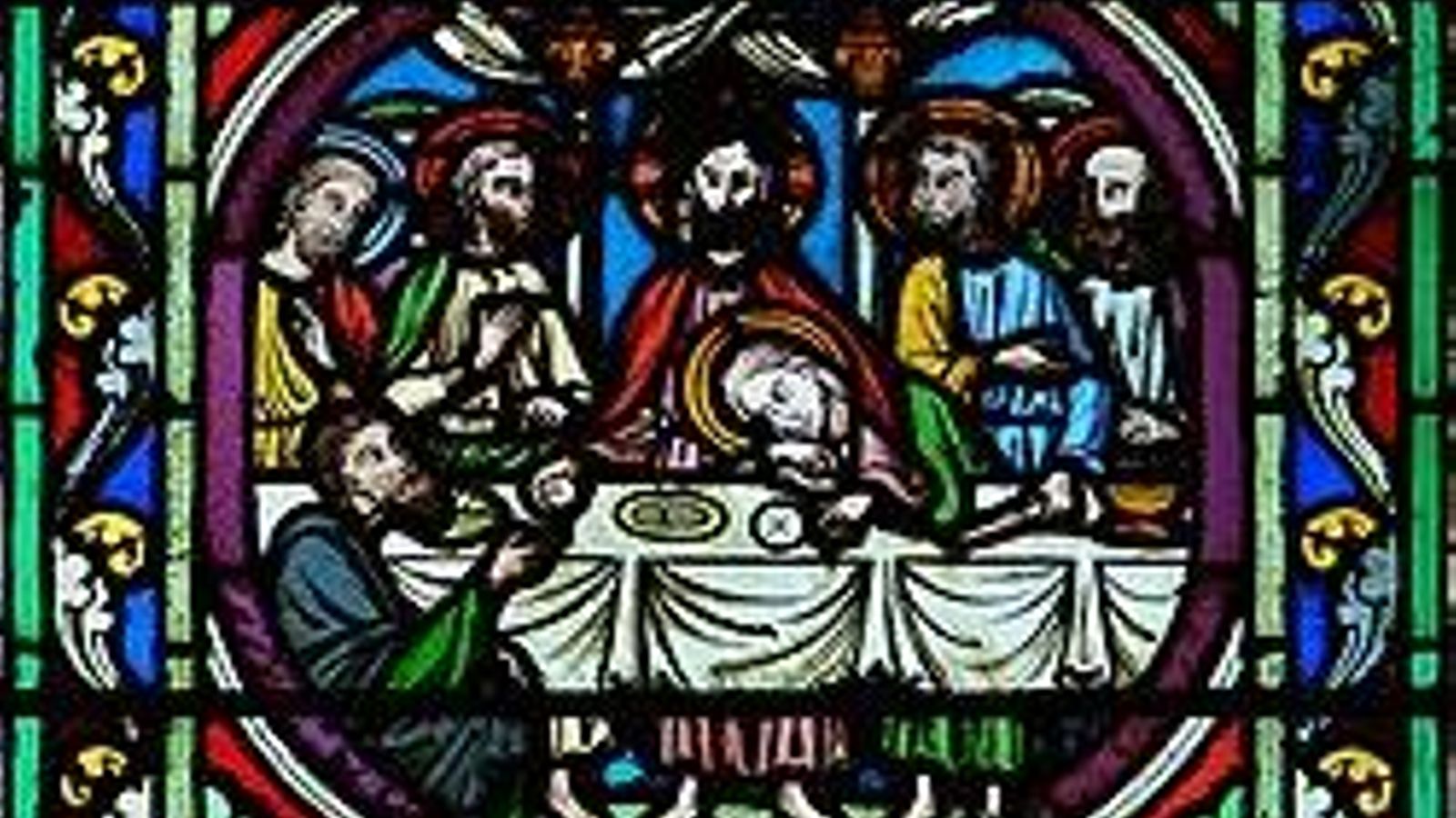 Vitral neogótico de la catedral de Meaux, en Francia.