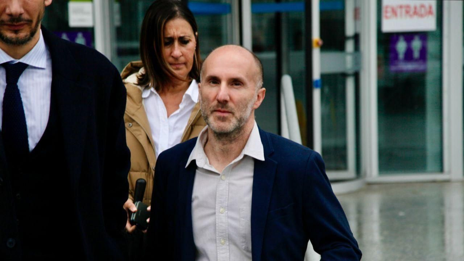 El alcalde de Ourense, Gonzalo Pérez Jácome, a la salida del juzgado.