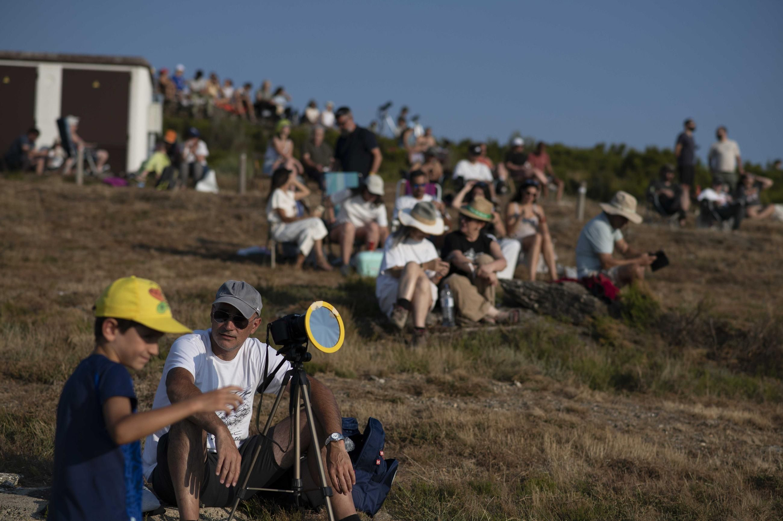 Galería | Desde Celanova hasta O Barco: la provincia se queda a oscuras por el eclipse total
