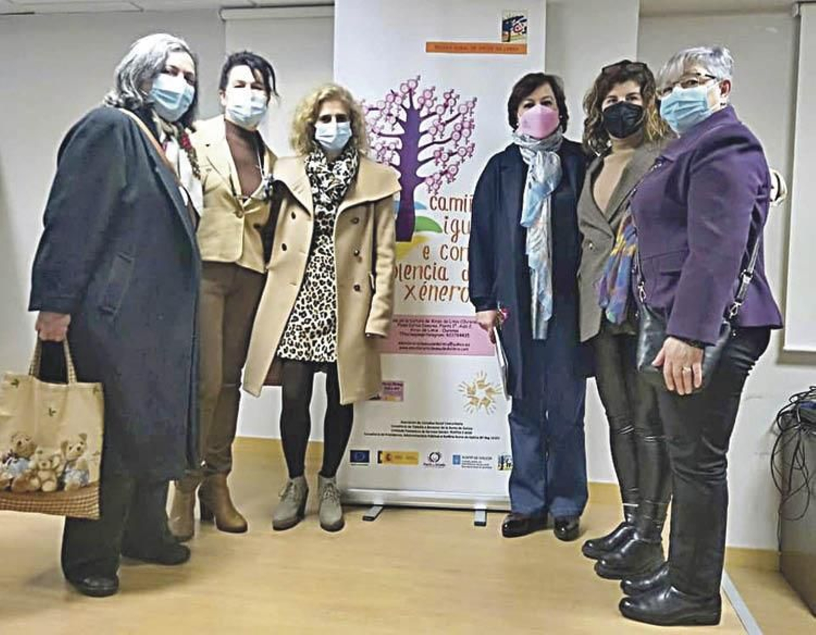 Rosa, Lola, Elisa, Susana, Susana y Rosa.