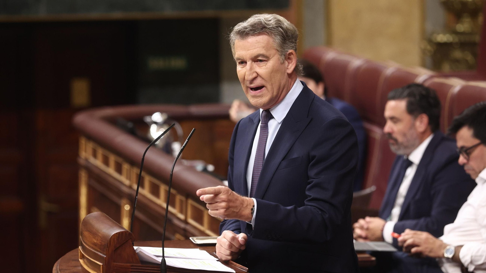 El presidente del PP, Alberto Núñez Feijóo, interviene durante una sesión plenaria en el Congreso de los Diputados, a 24 de junio de 2026, en Madrid (España)