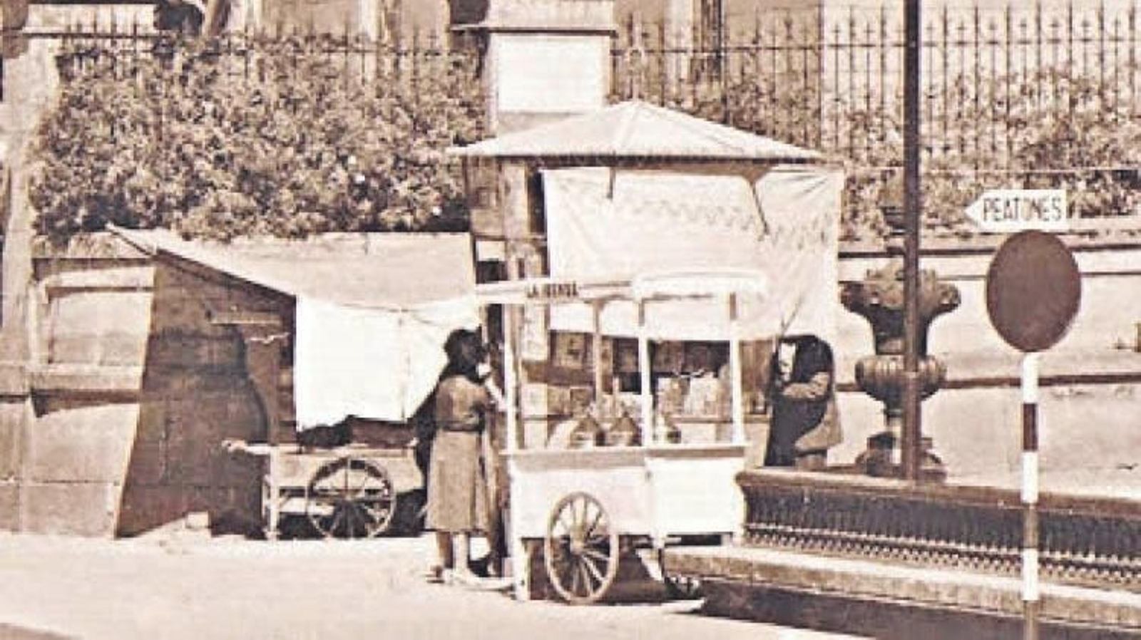 Fotógrafo desconocido. Circa 1940. Papel fotográfico.