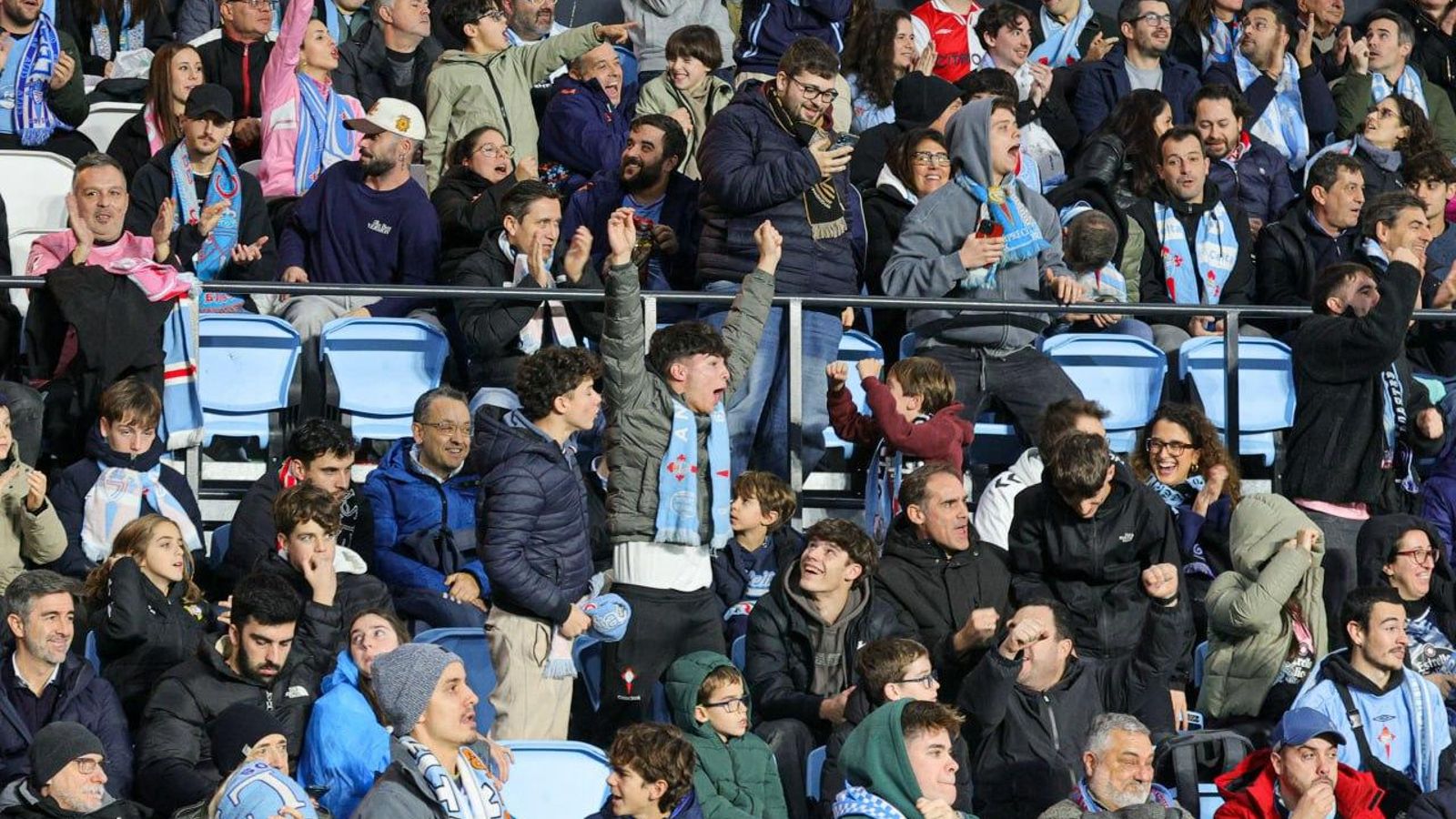 Galería | Noche grande de Europa League en Balaídos entre Celta y Bolonia