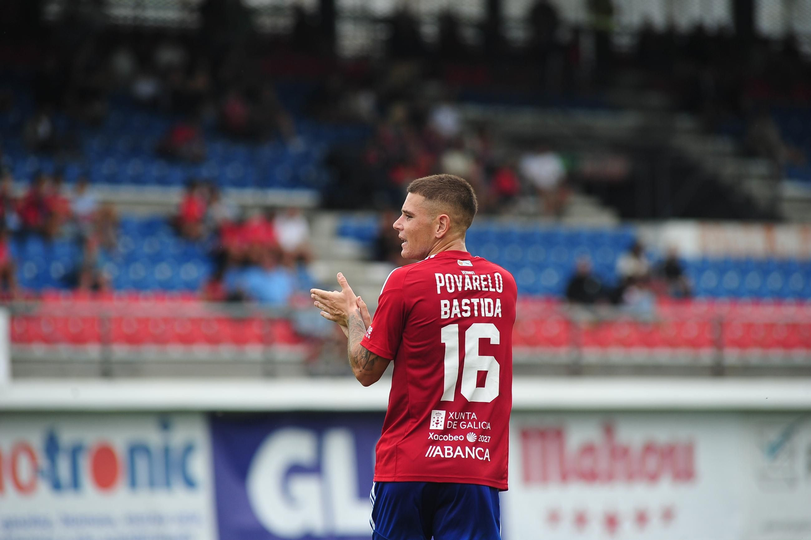 Galería | O Couto disfruta del buen tiempo y el empate de la UD Ourense ante el Cacereño