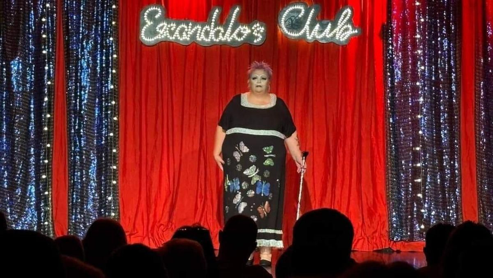 Escandalos Club, obra que se presenta en Coles.