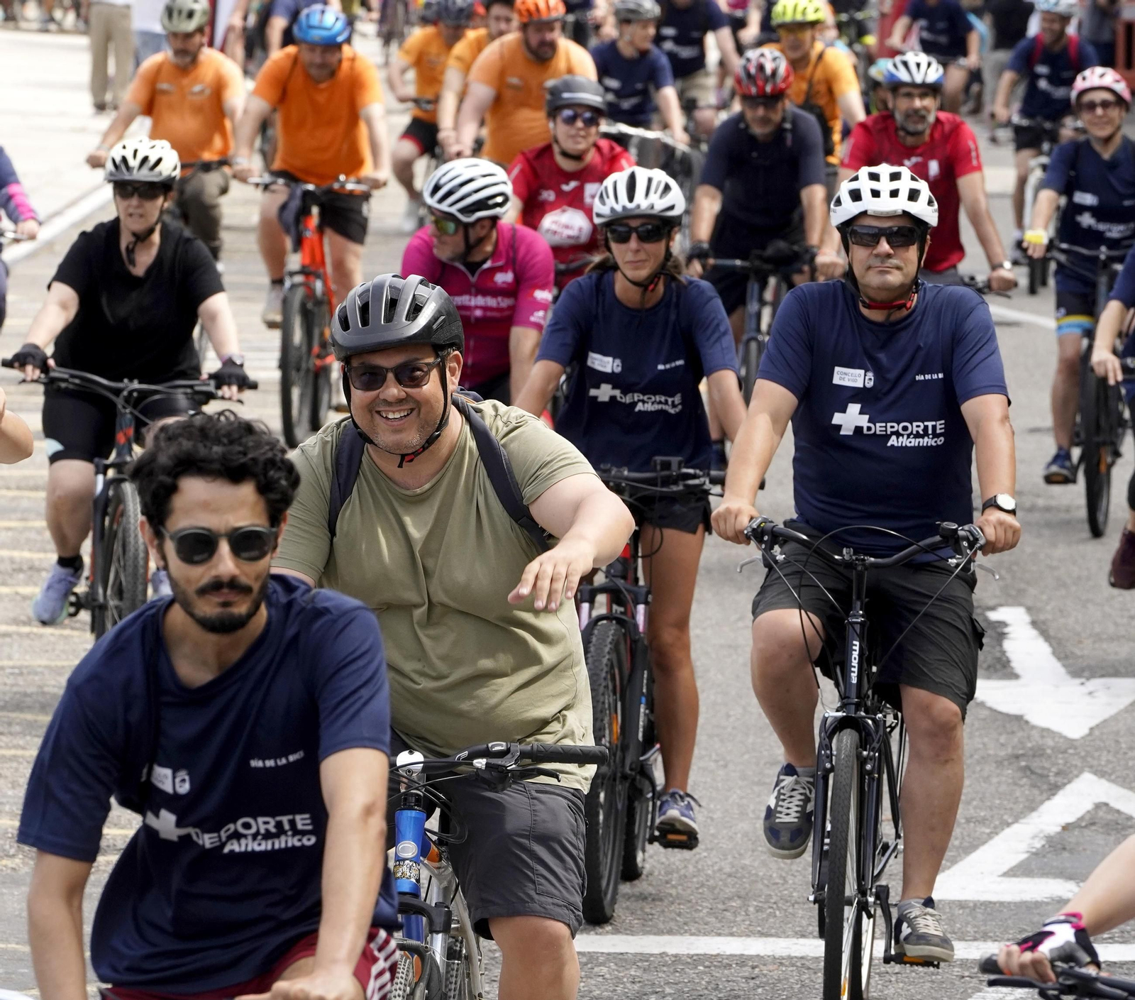 Galería | El ciclismo toma Vigo con la primera edición del Día de la Bici de Atlántico