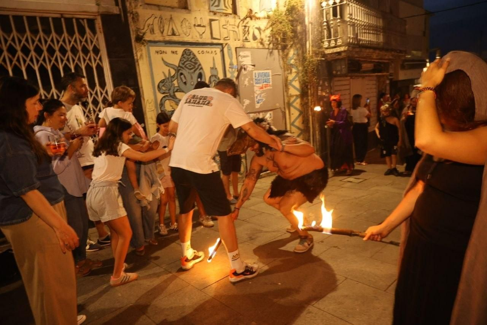 Galería | Las hogueras de San Xoán encienden Vigo y su área