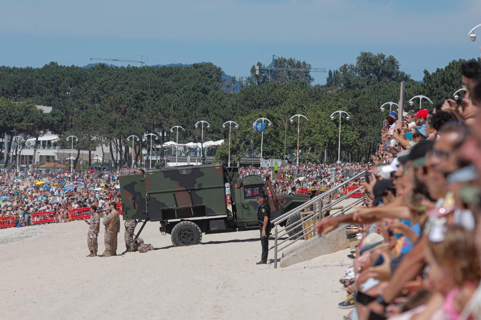 Exhibición flota Dédalo 24 en Samil.