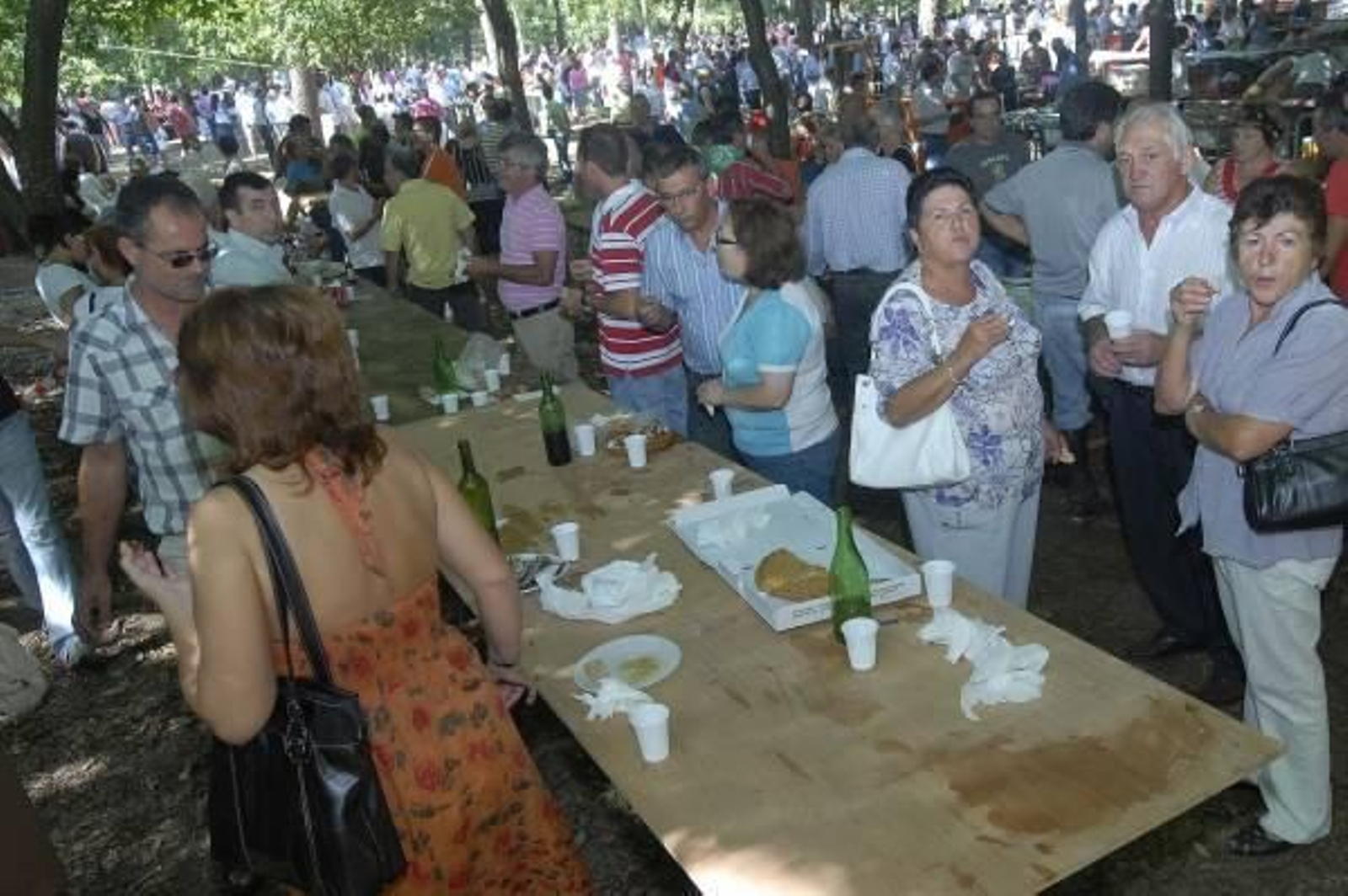 Cientos de personas asisitieron a la tradicional romería de Cabral.