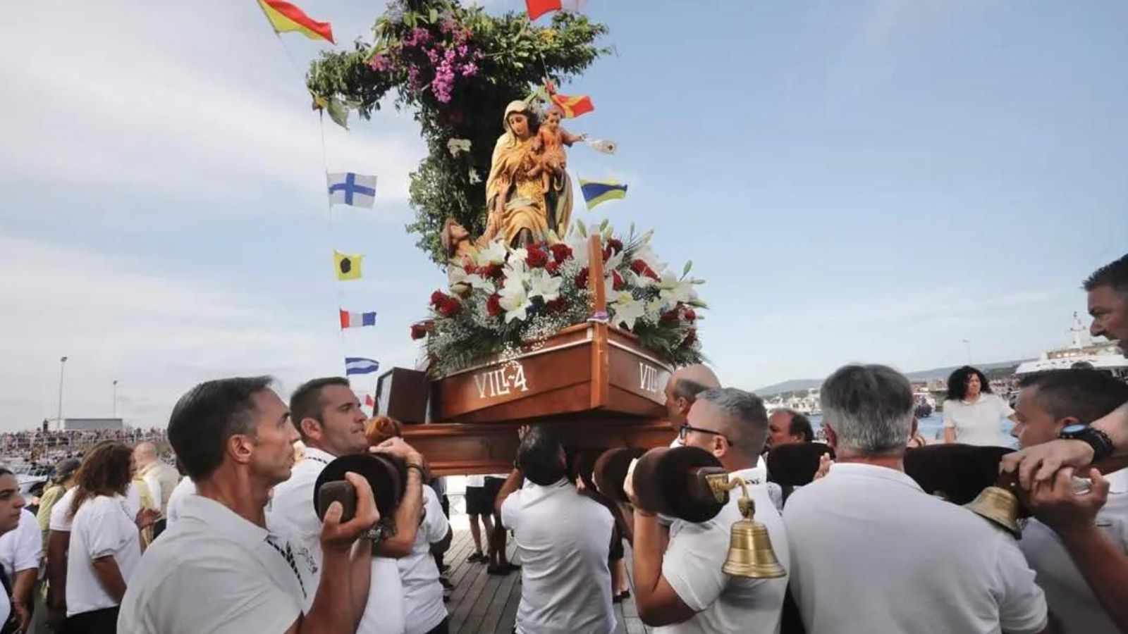 La Virgen del Carmen en la procesión de O Grove.