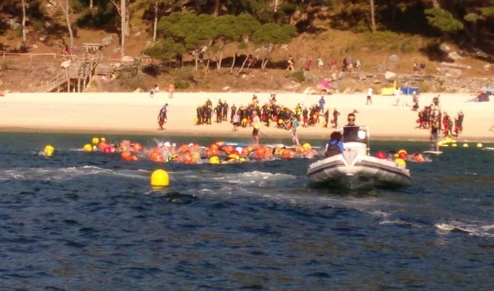 Travesía a nado desde Cíes desafío Atlántico - Vicente Alonso 01