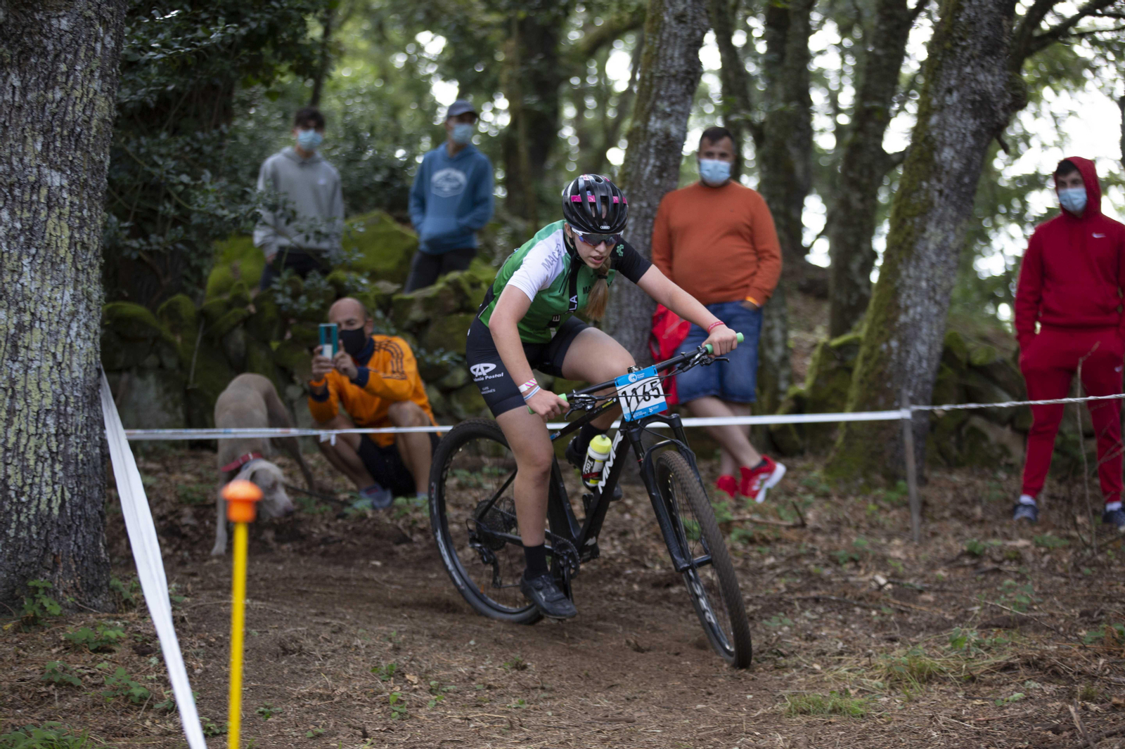 Participantes de la prueba Mini BTT Estacións Vivas que este fin de semana se celebró en Baños de Molgas.